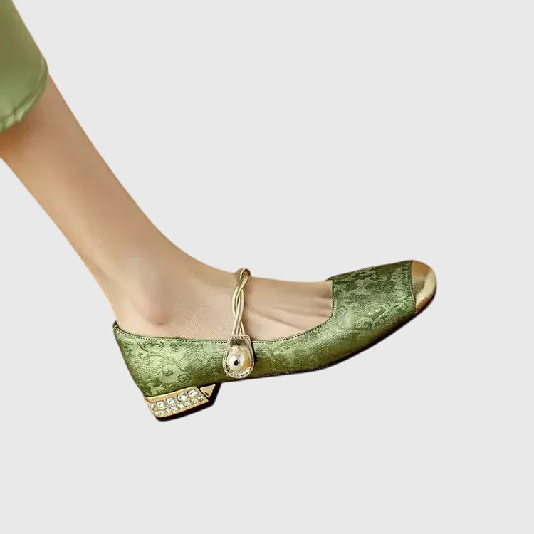 Morgan and Brooke | Cilia™ | Orthopedic Sandals