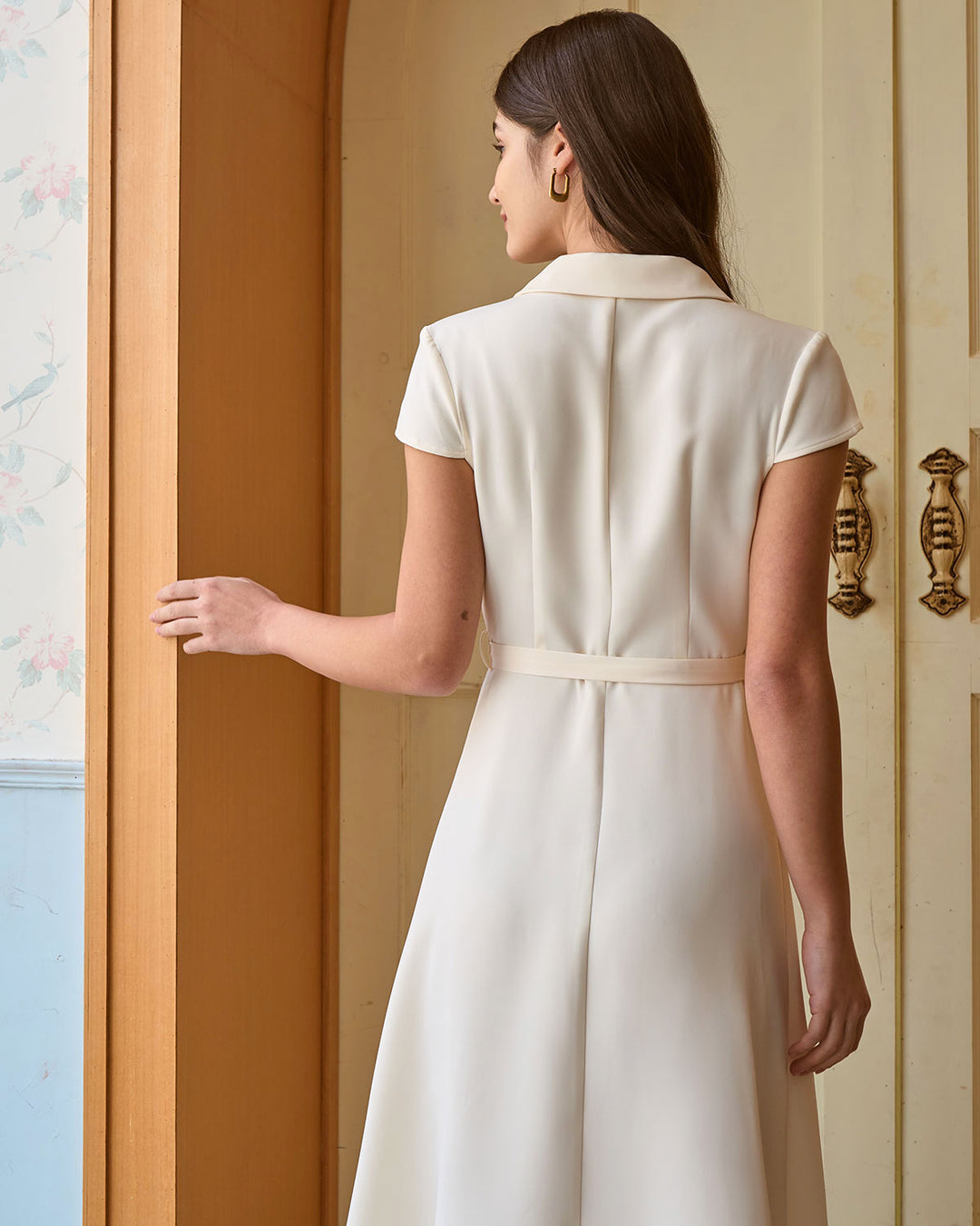 Morgan and Brooke | Beige Lapel Cap Sleeve Midi Dress
