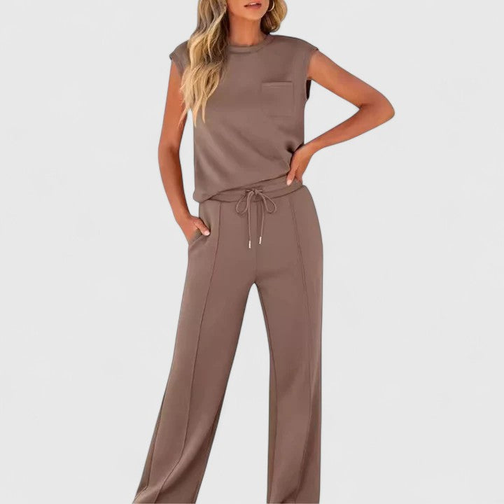Morgan and Brooke | | Comfortable Set