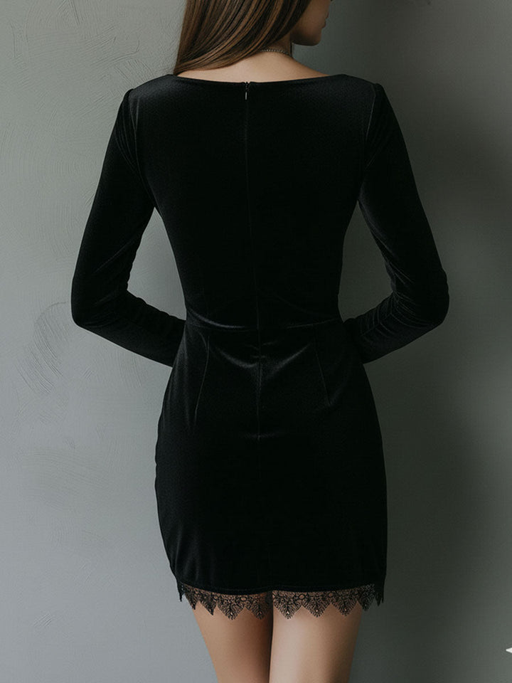 Morgan & Brooke | Black Velvet V-Neck Evening Dress