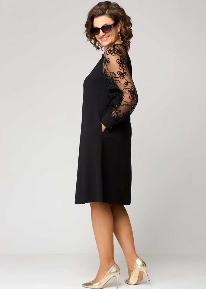 Morgan and Brooke | Lace Dress