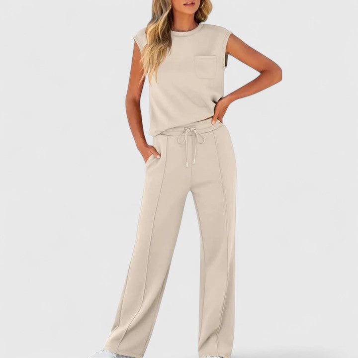 Morgan and Brooke | | Comfortable Set