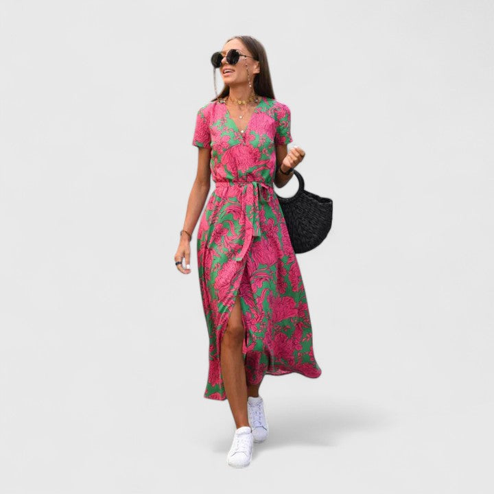 Morgan and Brooke | Zinavell | Midi Dress