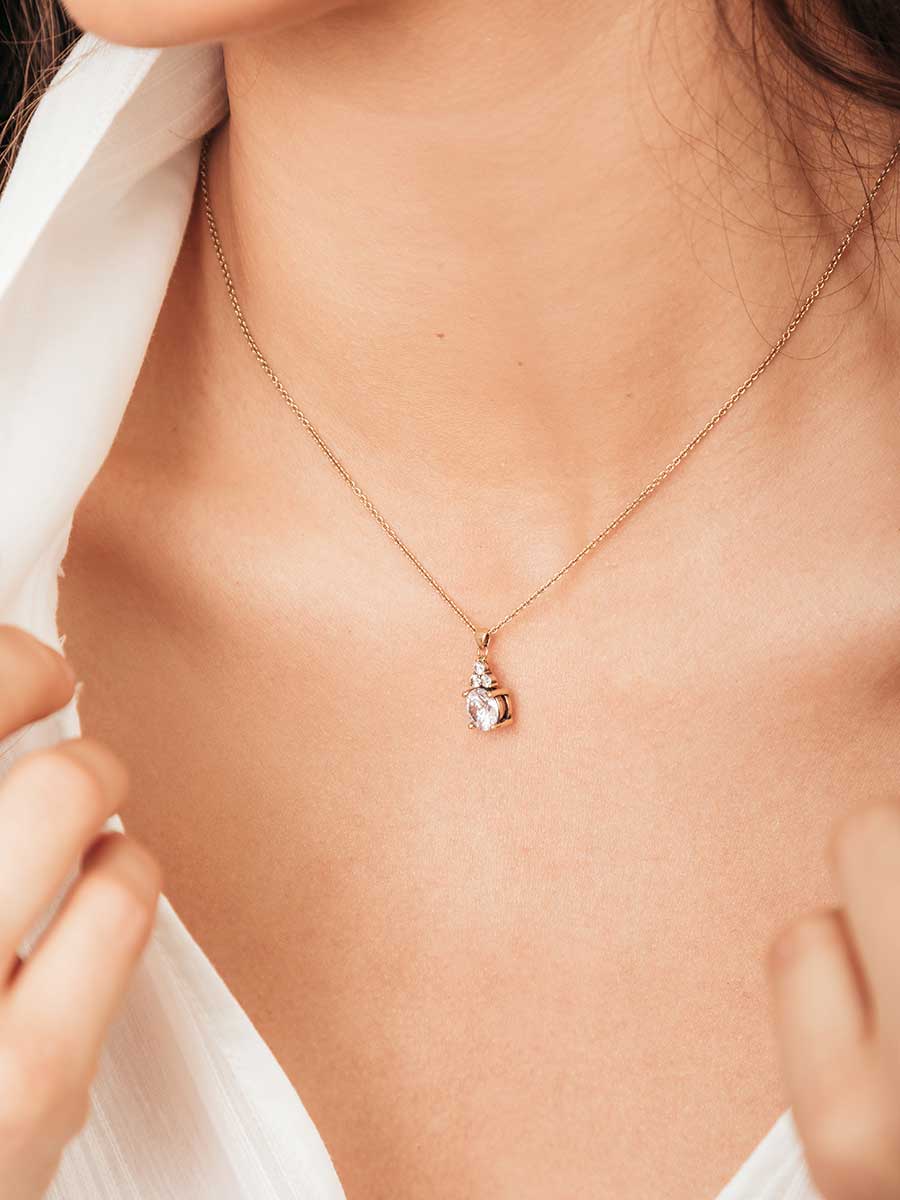 Chloe Necklace Pendant