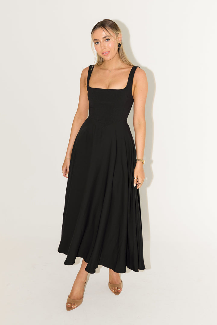 Morgan & Brooke | Flowy Midi-Length Lightweight Dress