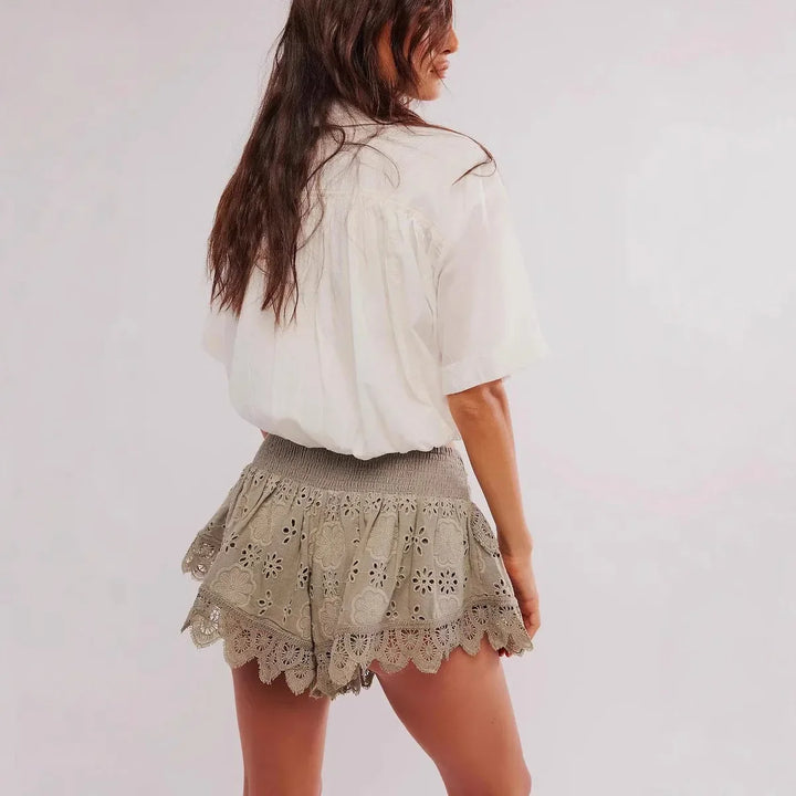 Morgan & Brooke | Ivory High-Waist Scalloped-Hem Lace Shorts
