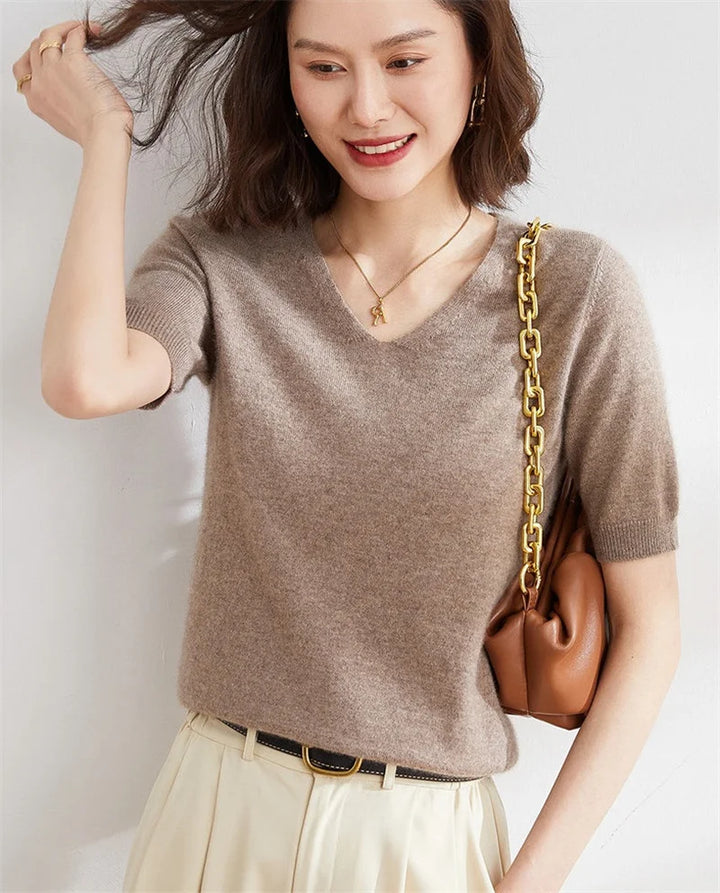 Morgan and Brooke | V-Neck Knit Top
