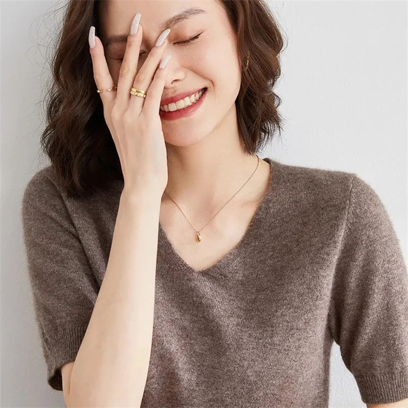 Morgan and Brooke | V-Neck Knit Top
