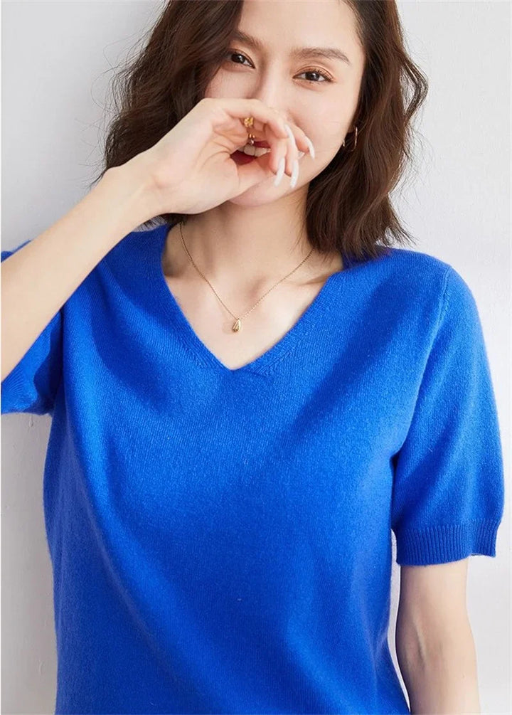 Morgan and Brooke | V-Neck Knit Top