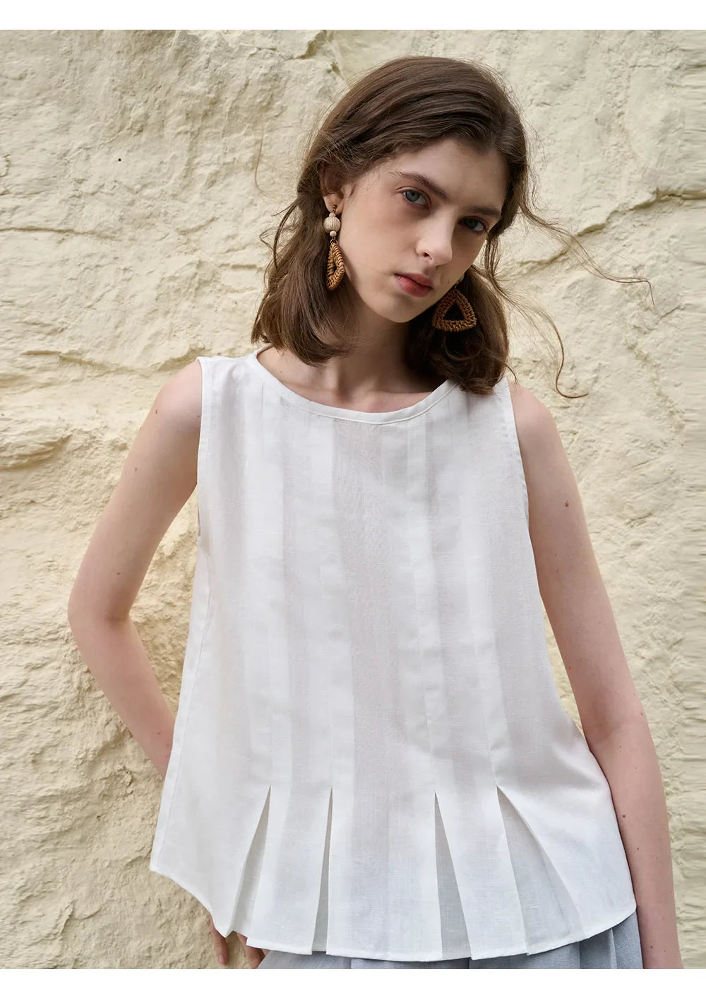 Morgan & Brooke | Pleated Hem Linen Top