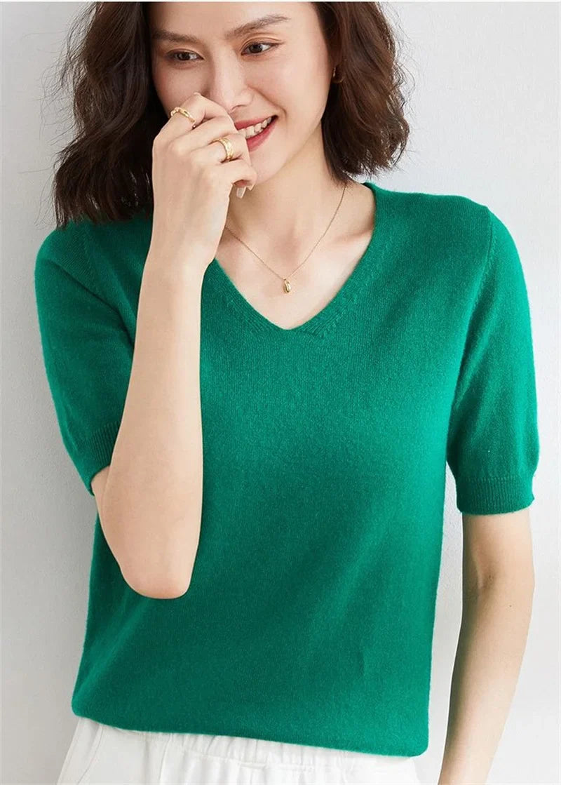 Morgan and Brooke | V-Neck Knit Top
