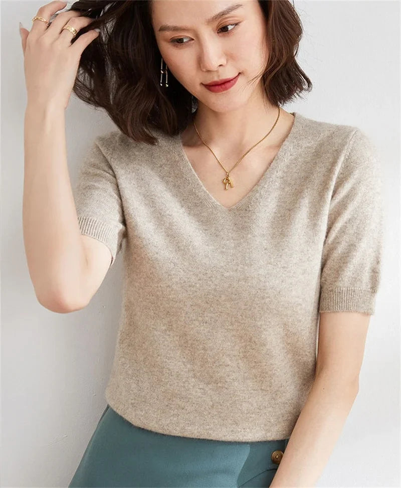 Morgan and Brooke | V-Neck Knit Top