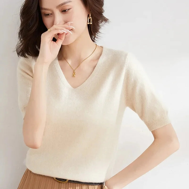 Morgan and Brooke | V-Neck Knit Top