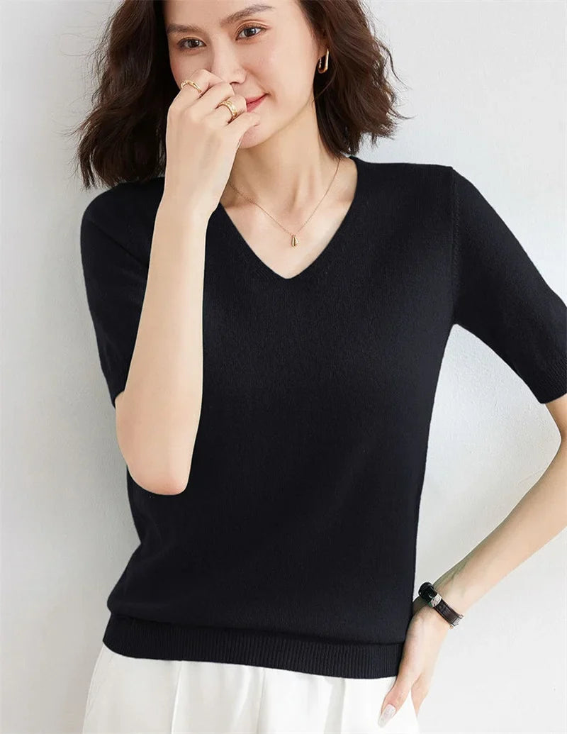 Morgan and Brooke | V-Neck Knit Top
