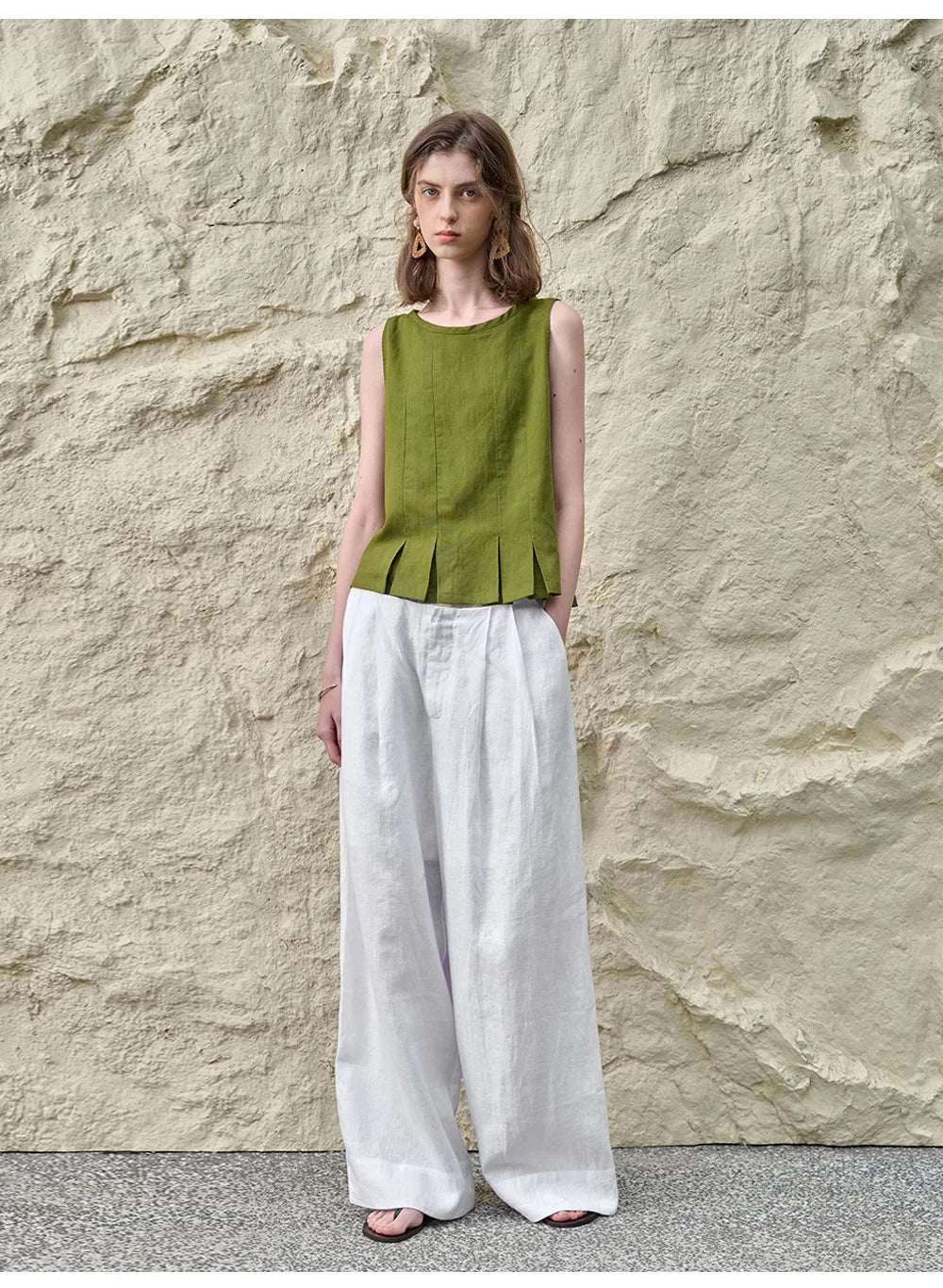 Morgan & Brooke | Pleated Hem Linen Top
