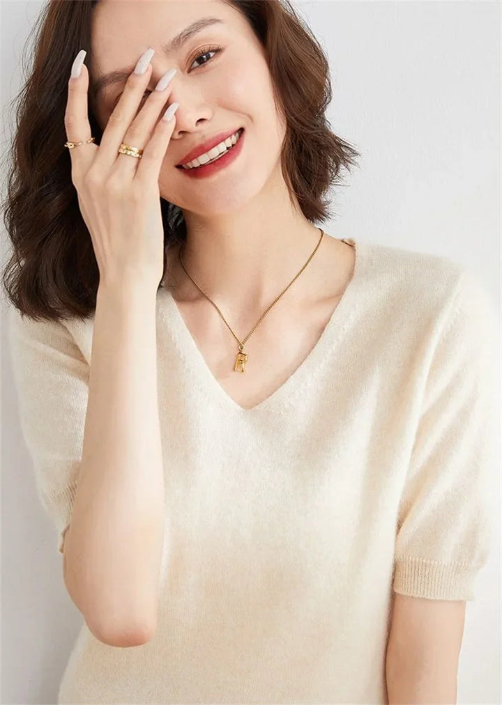 Morgan and Brooke | V-Neck Knit Top