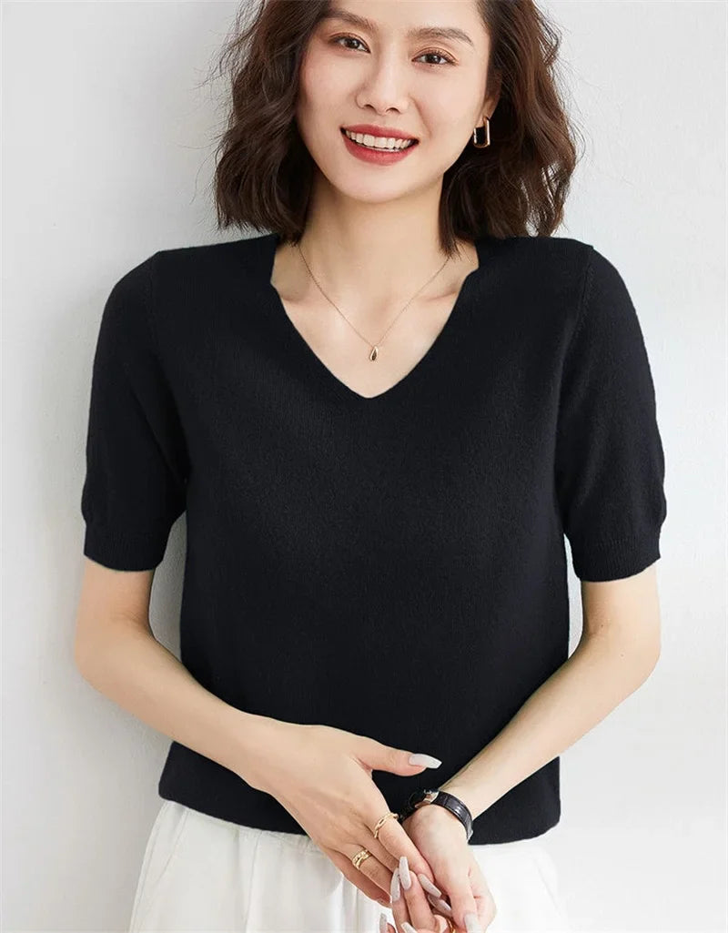 Morgan and Brooke | V-Neck Knit Top