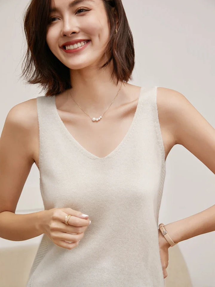 Morgan and Brooke | | Cashmere V-Neck