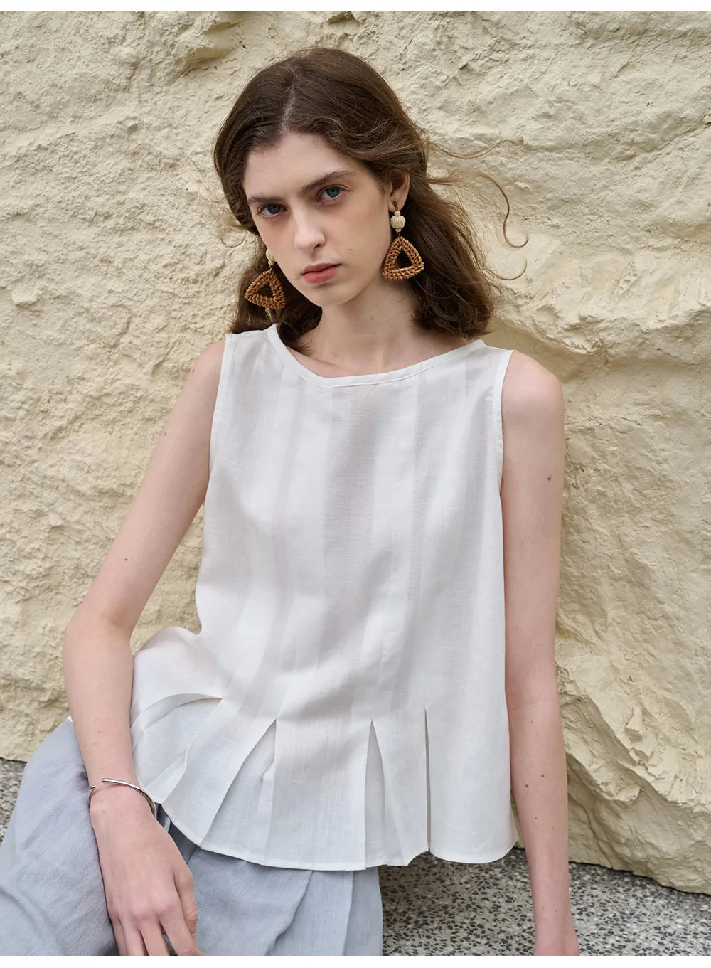 Morgan & Brooke | Pleated Hem Linen Top