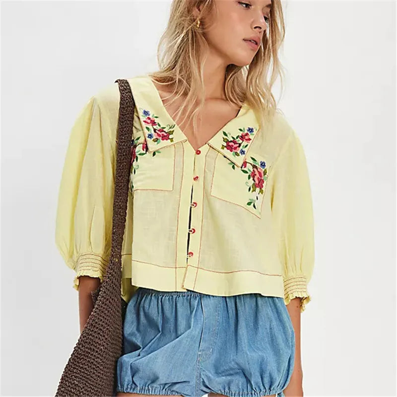 Morgan & Brooke | Floral-Embroidered Cropped Blouse