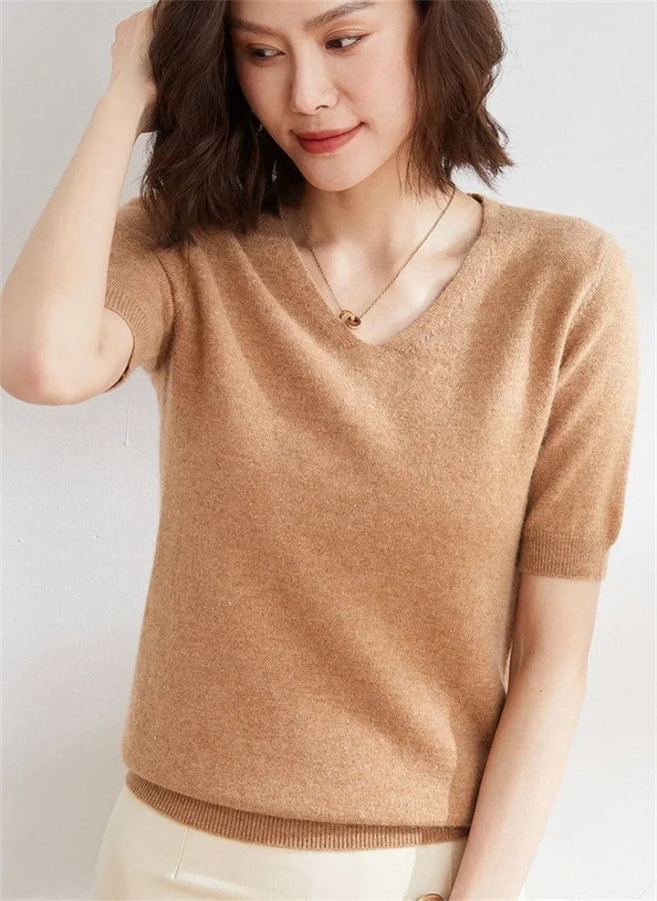 Morgan and Brooke | V-Neck Knit Top