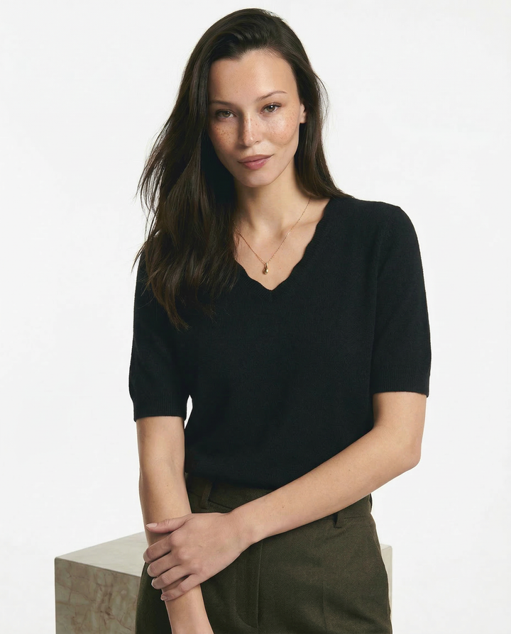 Morgan & Brooke | Ivory V-Neck Relaxed Fit Knit Top
