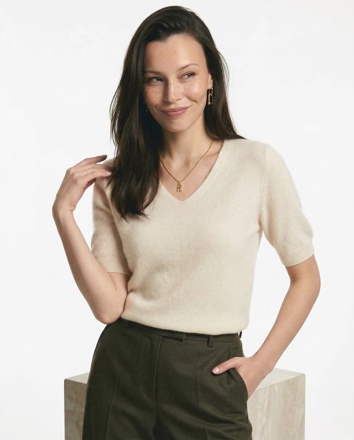 Morgan & Brooke | Ivory V-Neck Relaxed Fit Knit Top