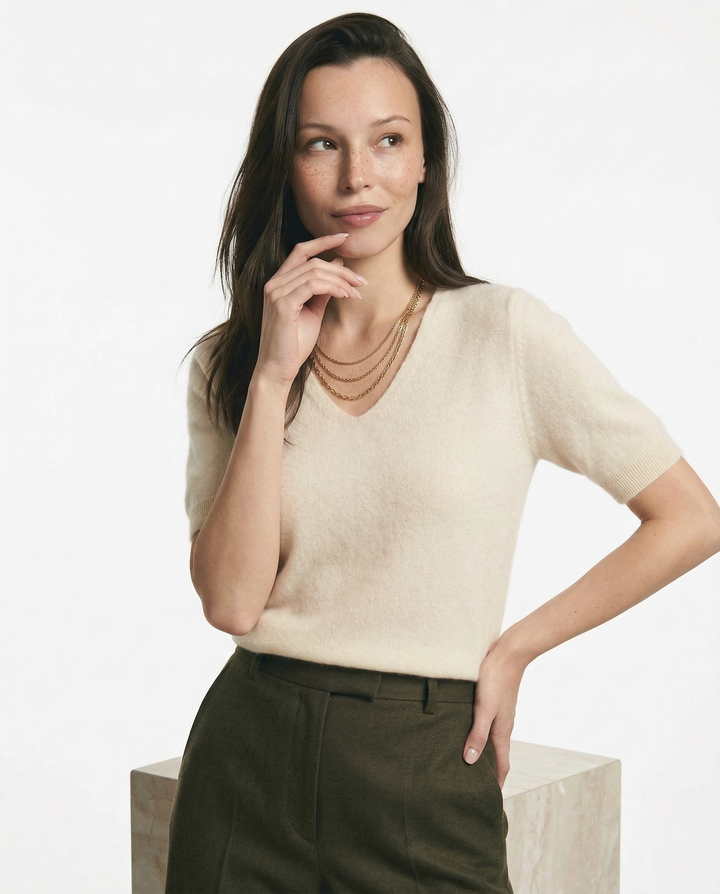Morgan & Brooke | Ivory V-Neck Relaxed Fit Knit Top