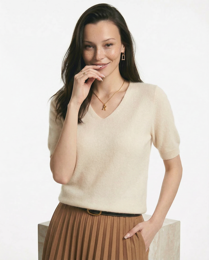 Morgan & Brooke | Ivory V-Neck Relaxed Fit Knit Top