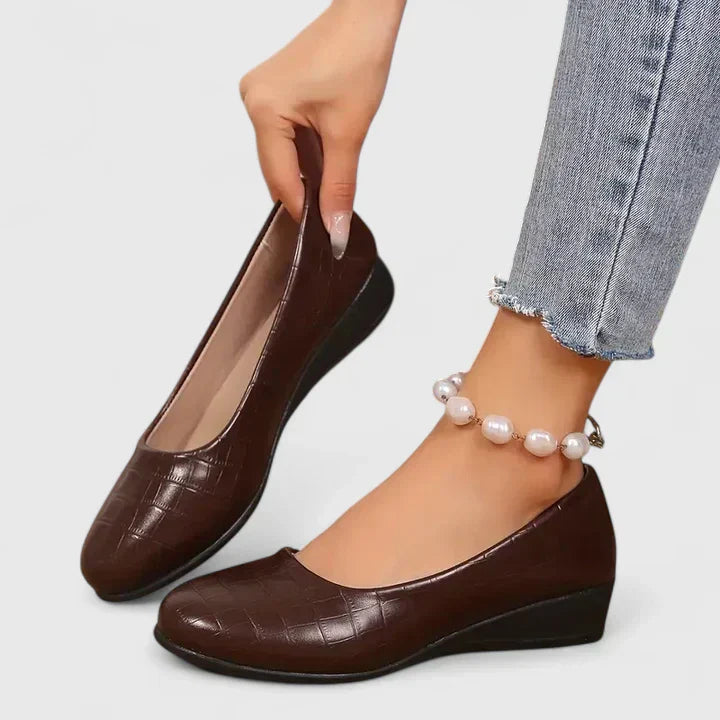 Morgan and Brooke | Zemiryahh | Orthopedic Shoes