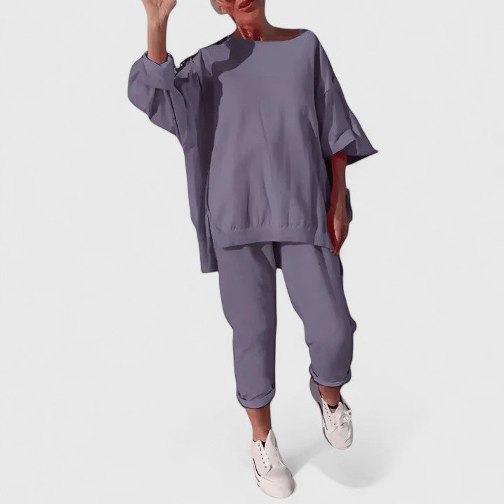 Morgan and Brooke | Vivra | Comfortable Set