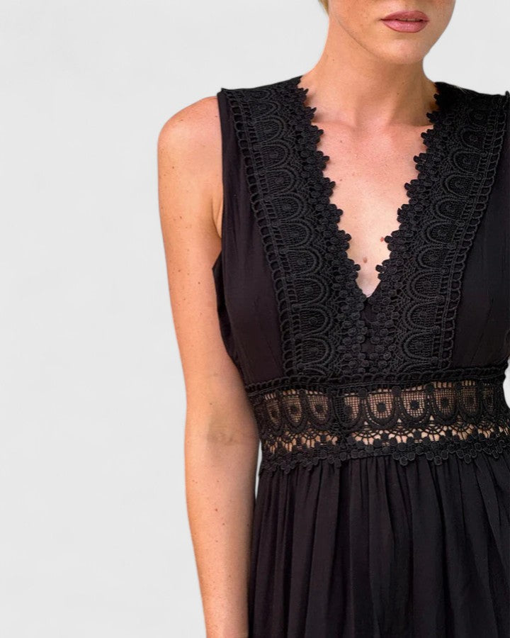 Morgan and Brooke | Midi Dress