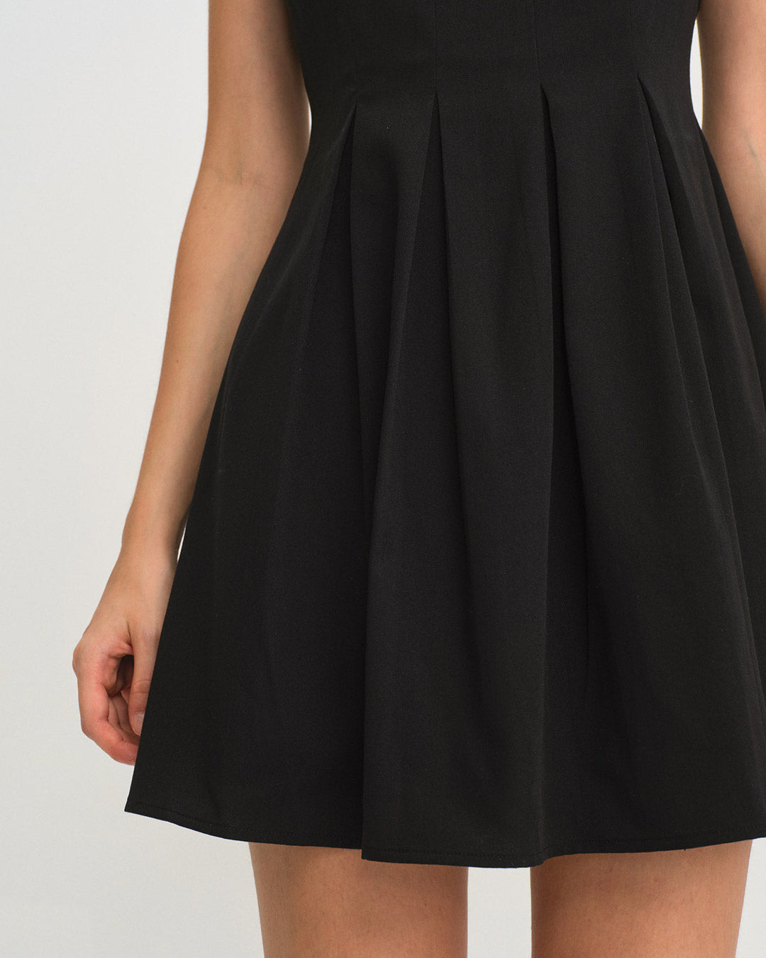 Morgan and Brooke | Black Mock Neck Ruched Sleeveless Mini Dress